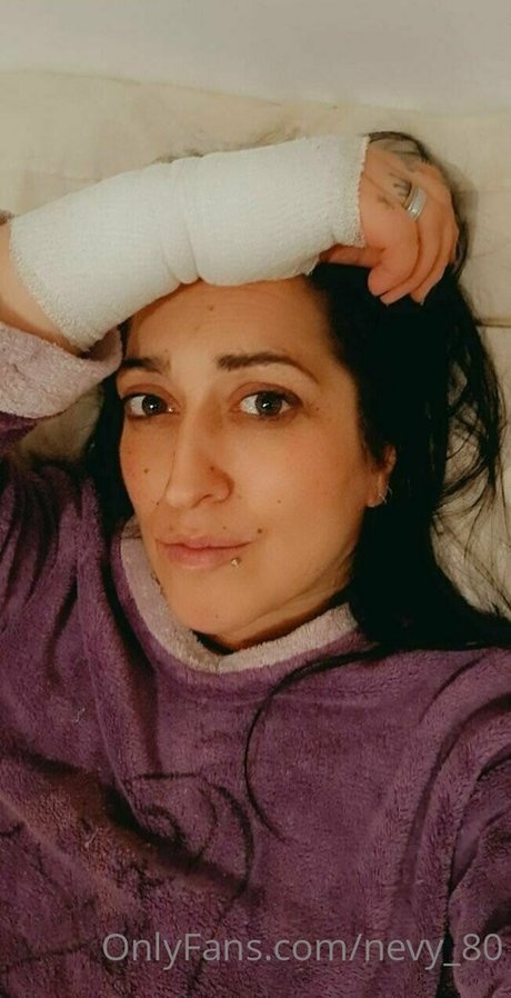 nevy 80 sexy pornstar pics