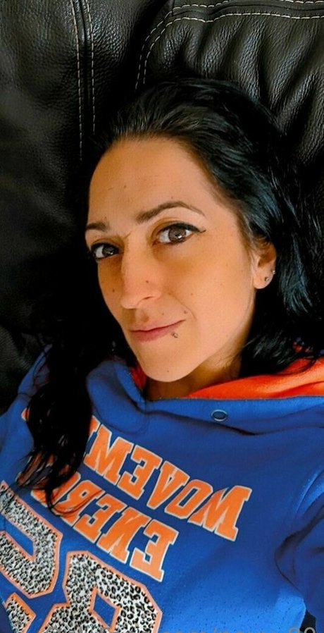 nevy 80 pornographic model galleries