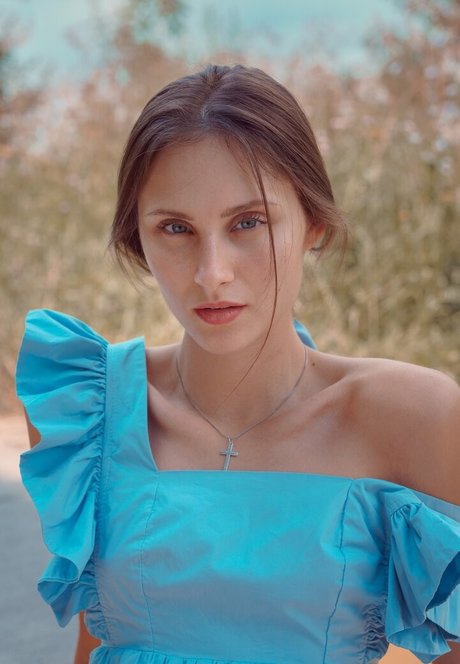 Alina Atavina exclusive star pictures