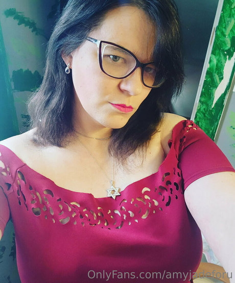 amyjadeforu sexy model img