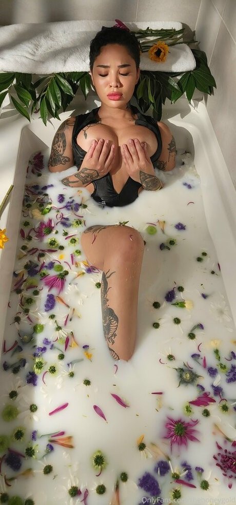 thehoneygold top pornstar picture