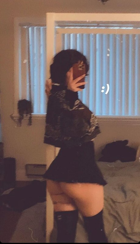 Ltlyata pornstar nude pics