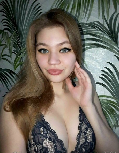 white diamond 2001 pornstar sexy img