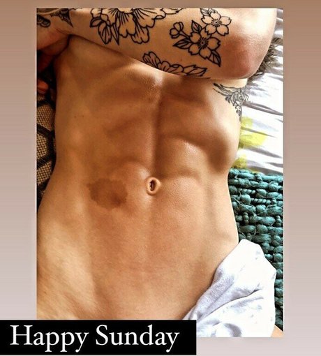 Lois Pacitto model hd img