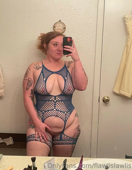 Flawlislawlis beautiful pornstar archive