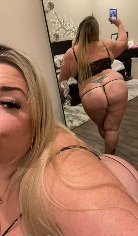 candishea model best pic