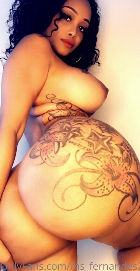 amateur lesbian onlyfans pornographic picture