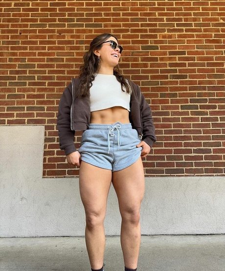 Bridget May model naked image