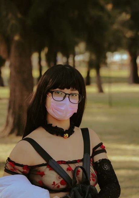 lachicaspider porn model image