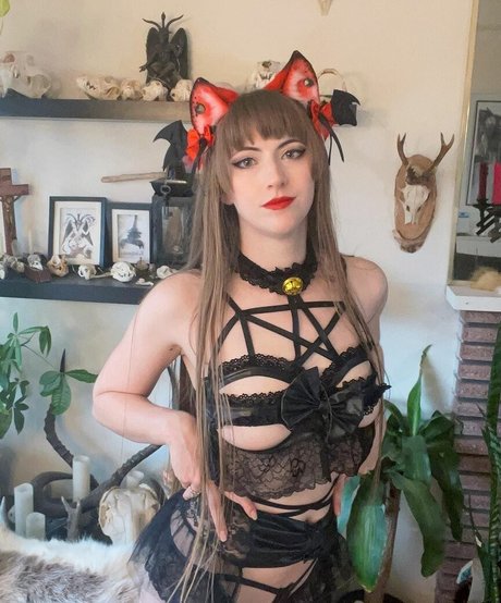 Lil Lilith star erotic galleries