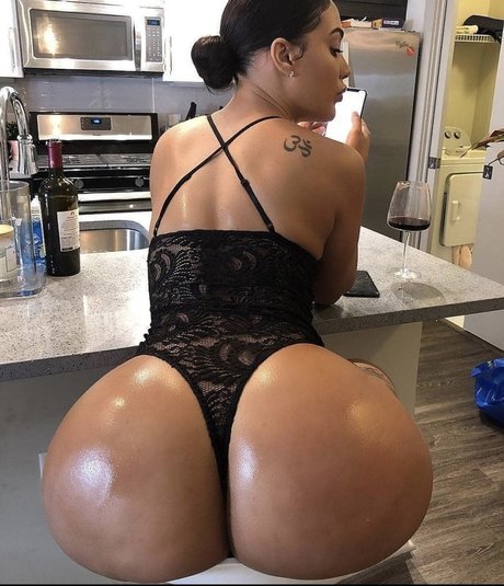 Gabby Gavino model best photo