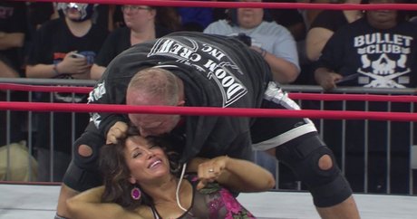 Mickie James star hd gallery