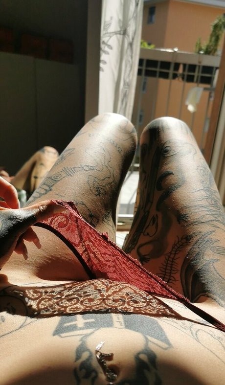 tokyo shi star nudes image