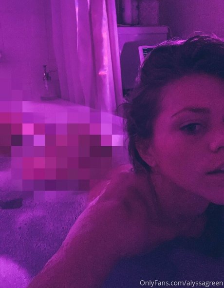 alyssagreen sex pornstar photo