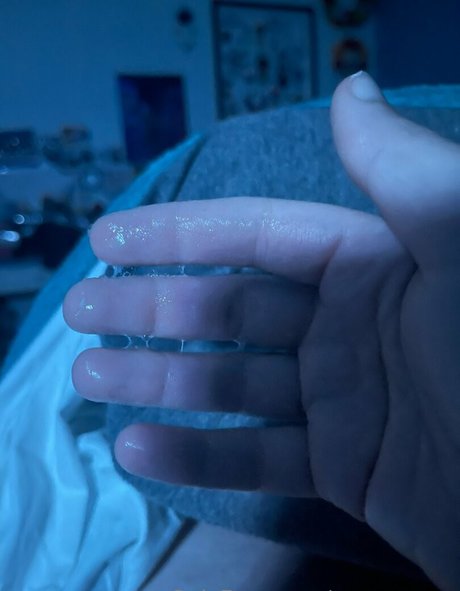 rosesavage model top picture