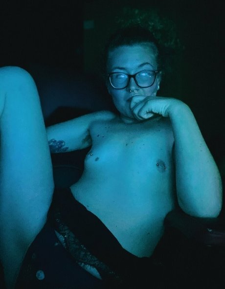 mild0ne model hd pic