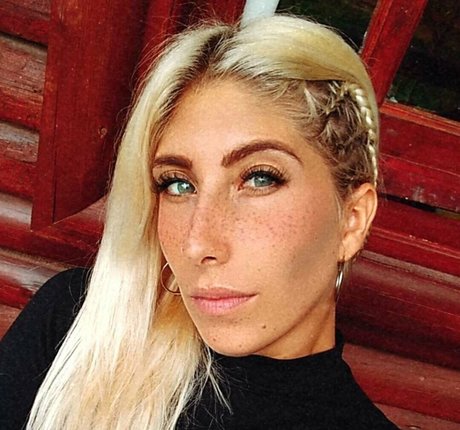 angelbetween art model archive