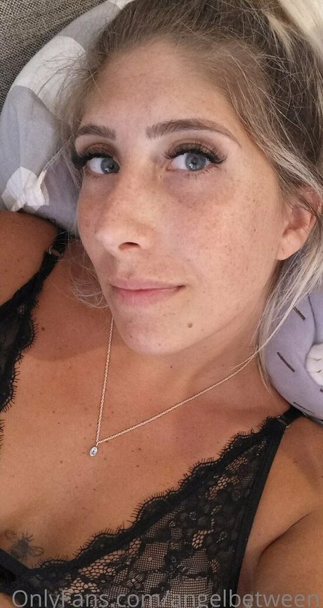 angelbetween model art photo