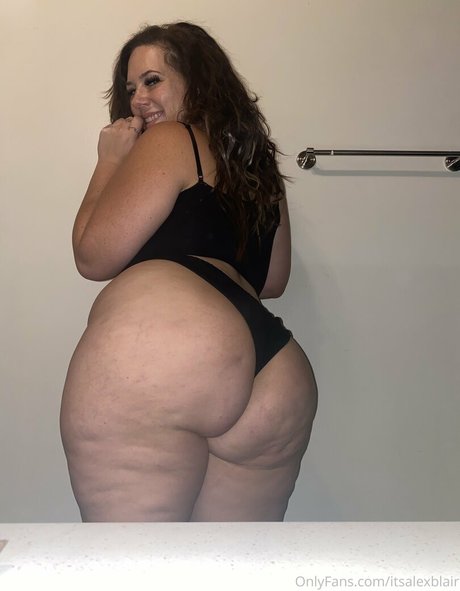 itsalexblair star naked picture