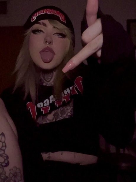 clothed onlyfans free galleries