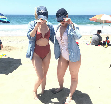 Allison Raskin pornstar pretty galleries