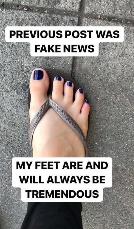 Allison Raskin star sex pics