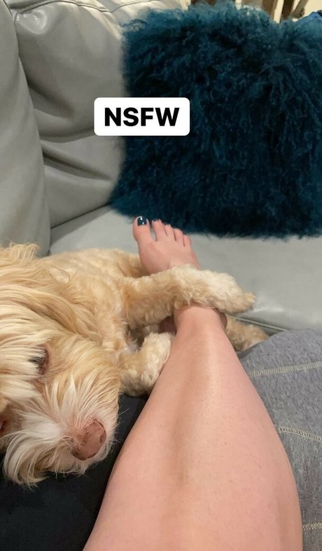 Allison Raskin star high quality pic