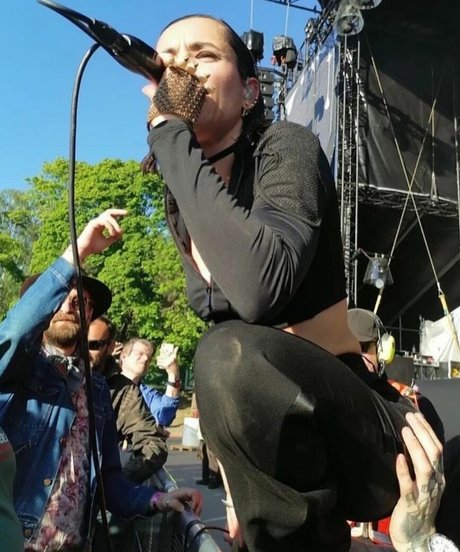 Jehnny Beth nude actress galleries