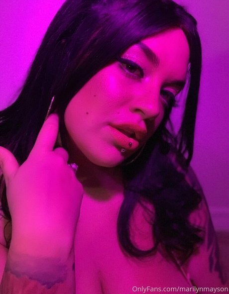 marilynmayson Quick model image