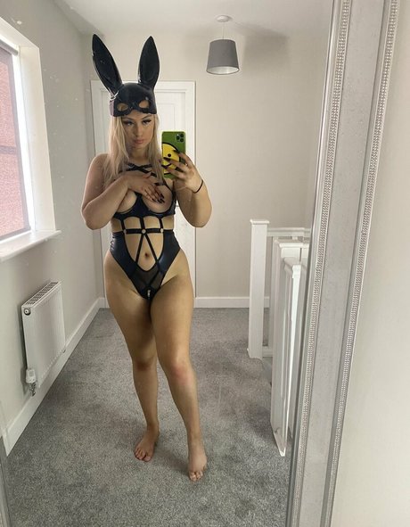 blonde hot wife onlyfans adult picture