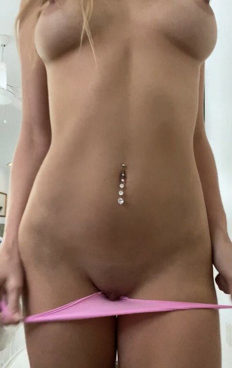 Tyllarae sexy pornstar gallery