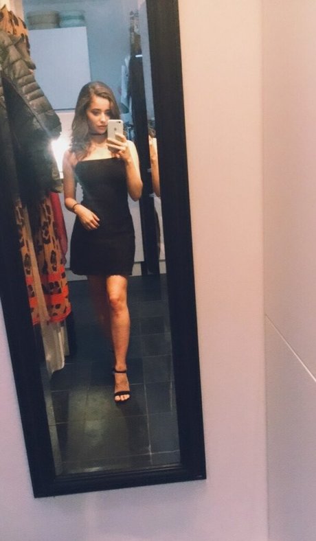 Holly Earl sex pornstar galleries