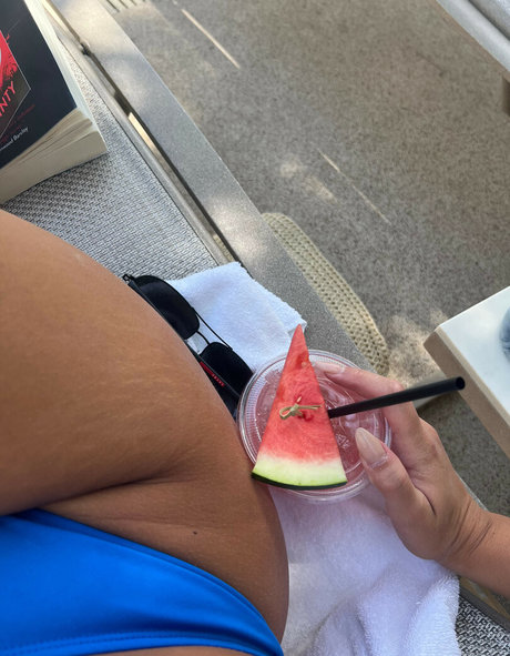 Lottie Loves ASMR pornstar free pic