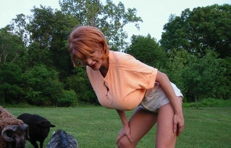 Sable Holiday art model photo