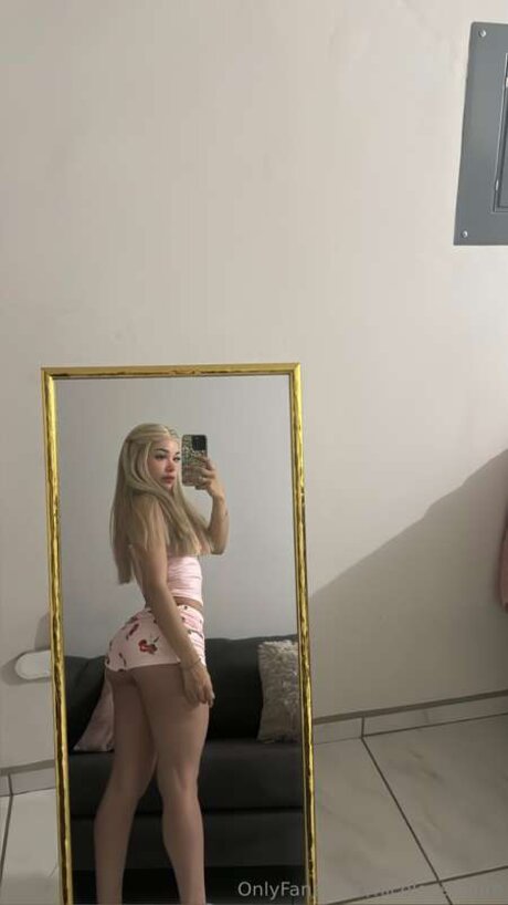 asian pawg onlyfans naked images