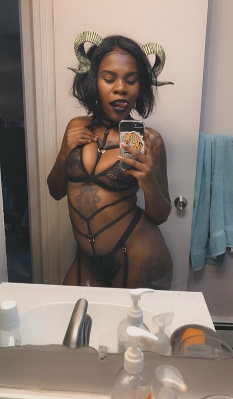 crushvelvet star adult archive