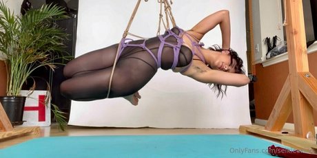 Selkieskins nudes model pictures