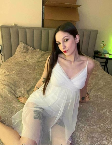 novaseren model exclusive photo