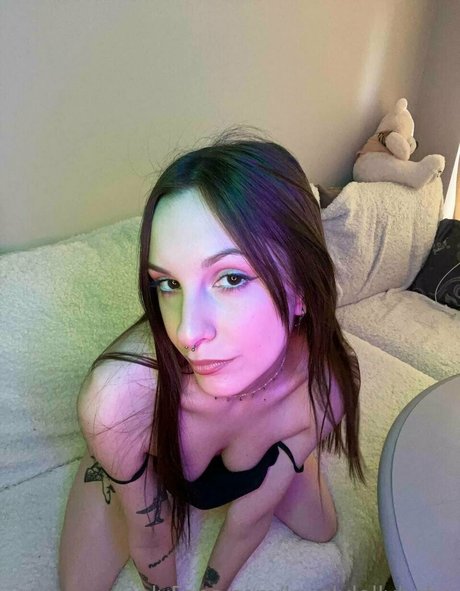 novaseren porn actress image