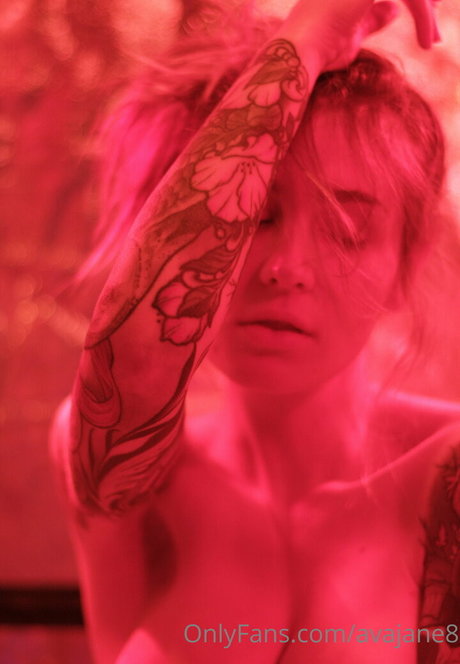 avajane8 star free pic