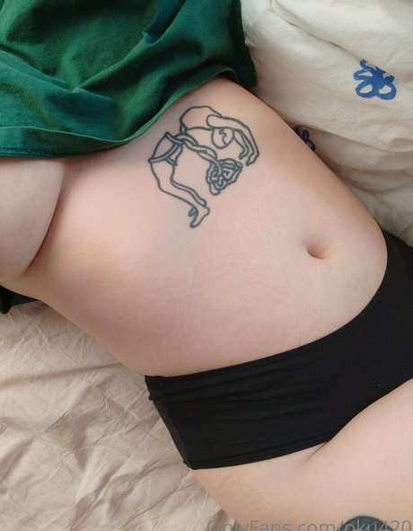 oku420 nudes star galleries