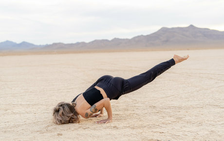 yogakittykat top star img