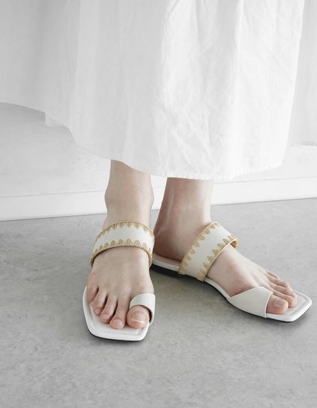 ASMR Alise model beautiful photos