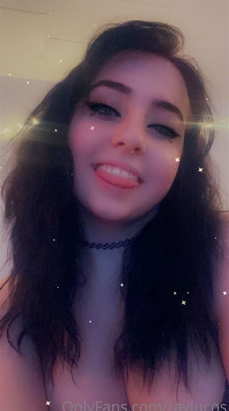 raylucos xxx model pic