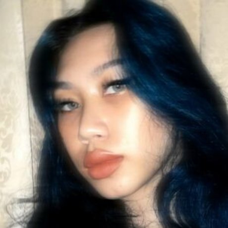 Notfullbaht naked model picture