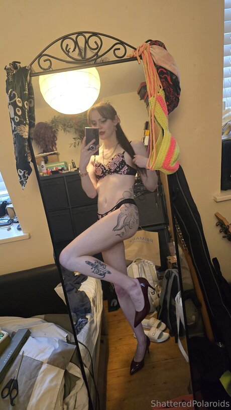 shatteredpolaroids erotic actress pictures