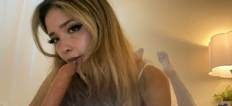 DaisyMae pornstar adult picture