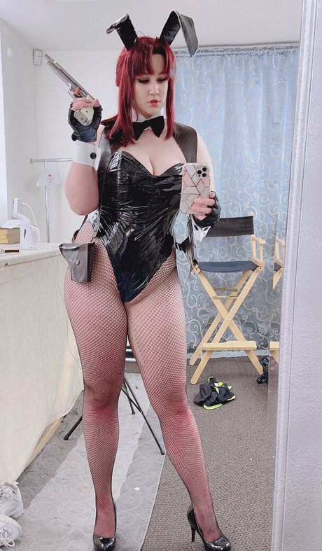 ashucosfree model erotic pictures