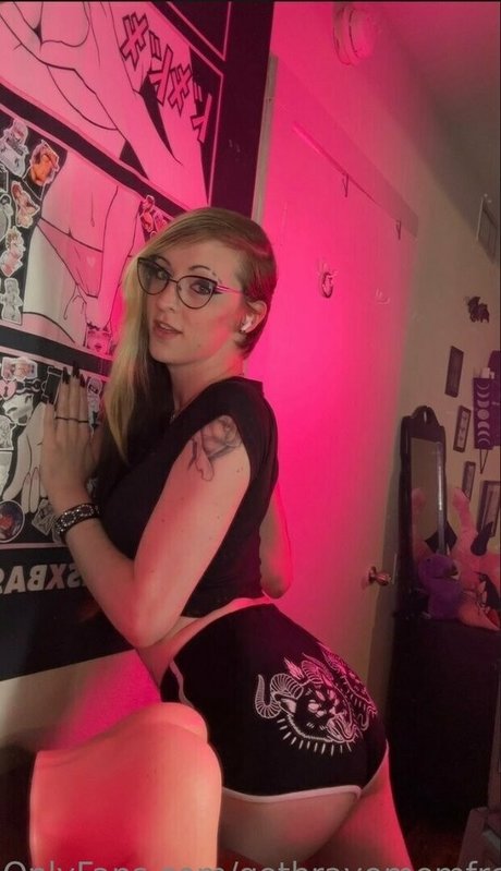 gothravemomfree nice star pic