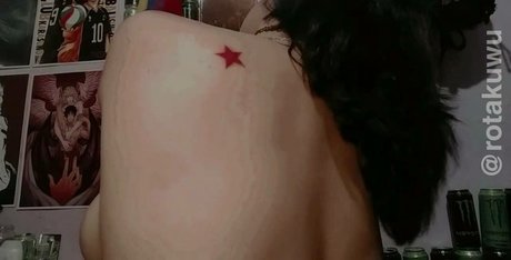 SweetYuri pretty pornstar photos